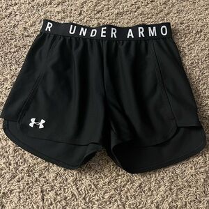 New Under Armour Women’s Black Play Up Shorts